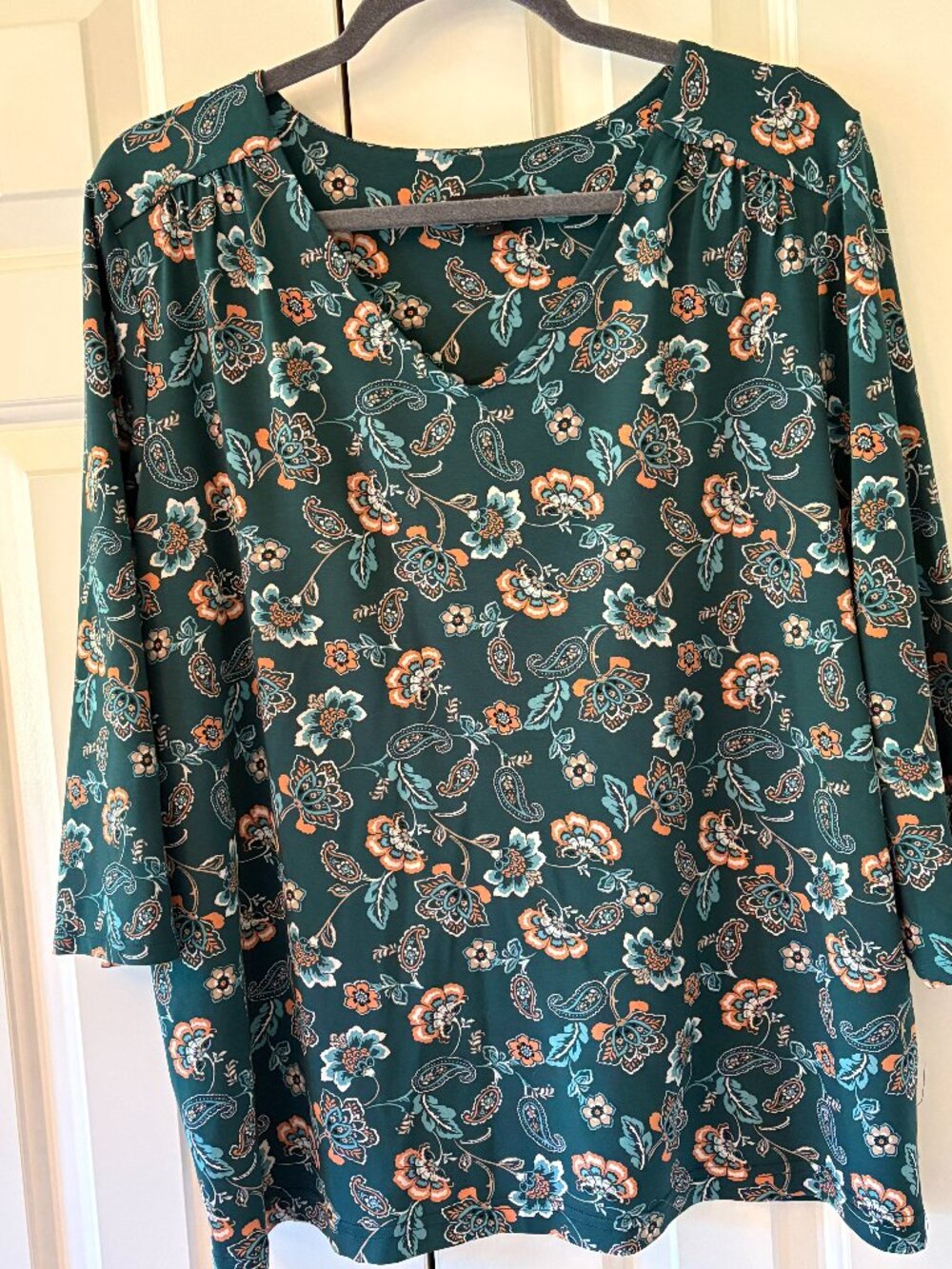 NWOT J. Jill Wearever  V-Neck Top Dark Green & Orange Floral Paisley Print Sz XL
